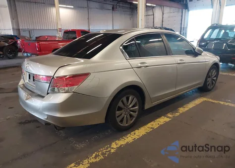 2012 Honda Accord 2.4 Ex-L z USA, uszkodzony, nr VIN 1HGCP2F83CA005470